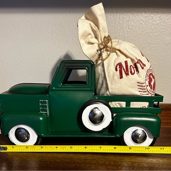 Retro Metal Green Truck - Picture 3 of 4